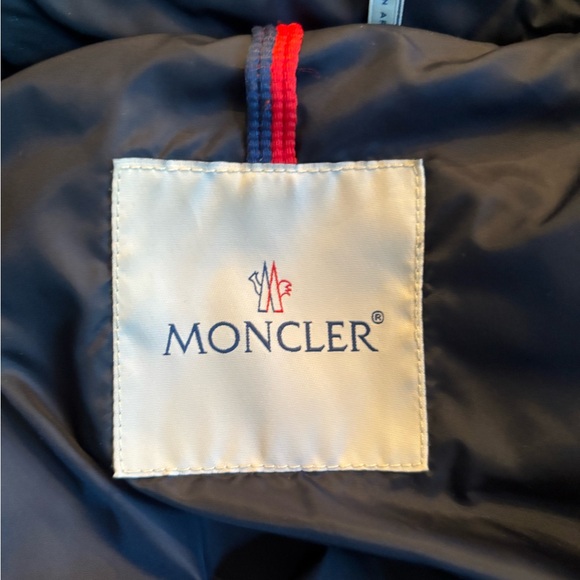 Moncler Flammette Water Repellent
Long Hooded Down Coat Black - Picture 5 of 12